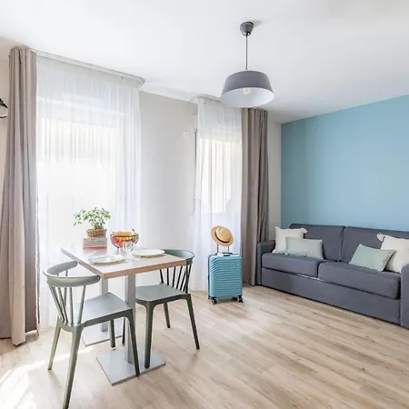 Appart'city Classic 3* 瓦朗斯