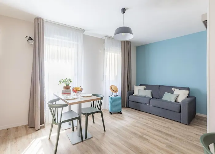 Appart'city Classic 3* 瓦朗斯